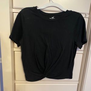 hollister cute front swirl cropped tee